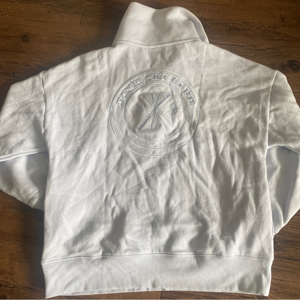 PINK Victoria's Secret White Graphic Crewneck Pullover - Picture 7 of 8